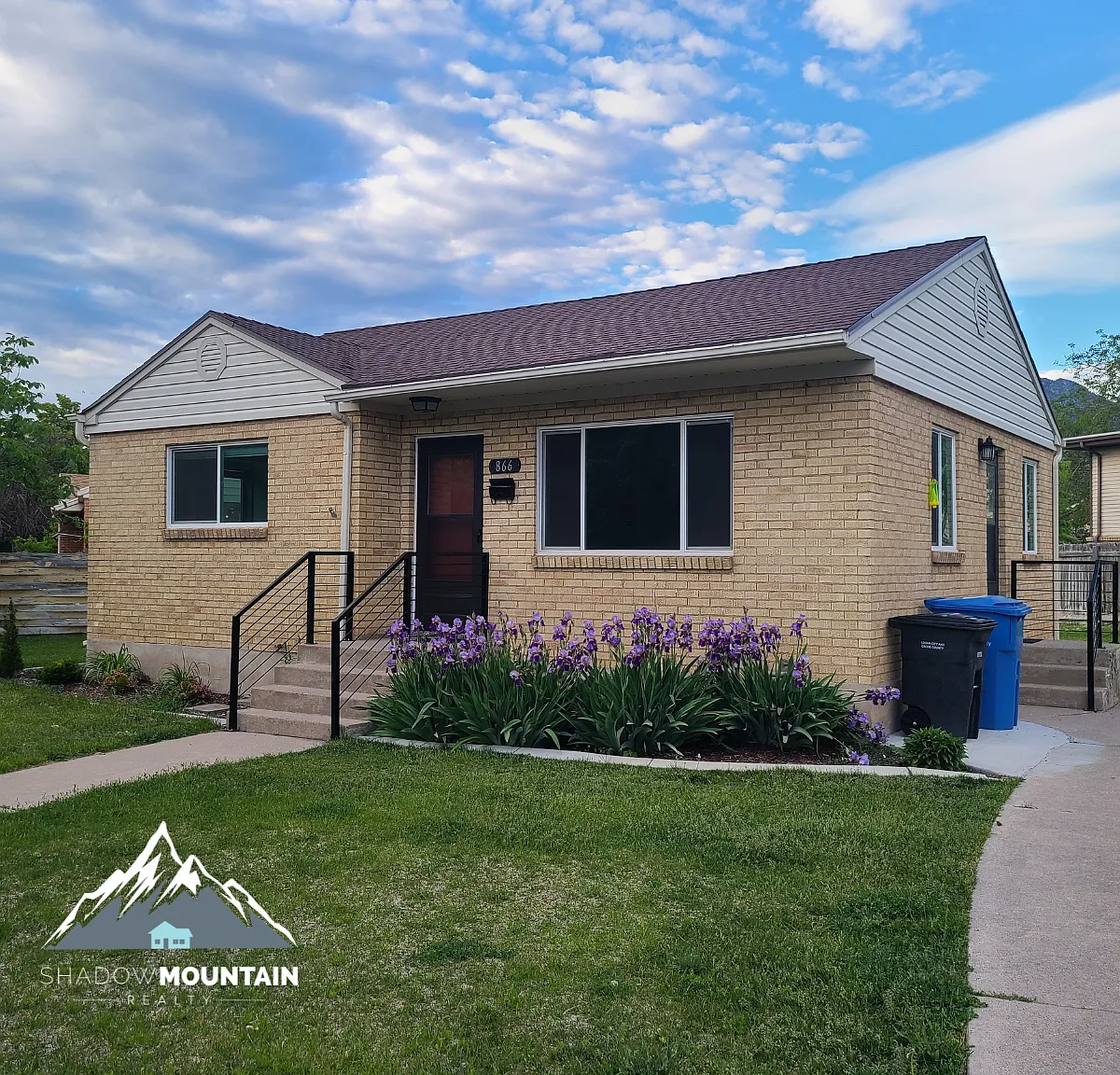 2 bed, 830 sqft, $1,200 — Photo 1