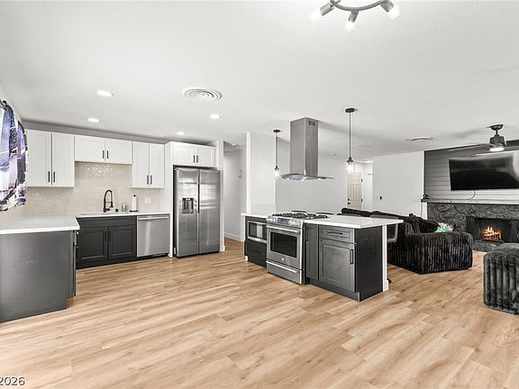 2nd image of 4717 Cinderella Ln