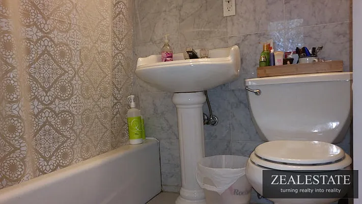 Rented by ZealEstate Group Inc | media 13