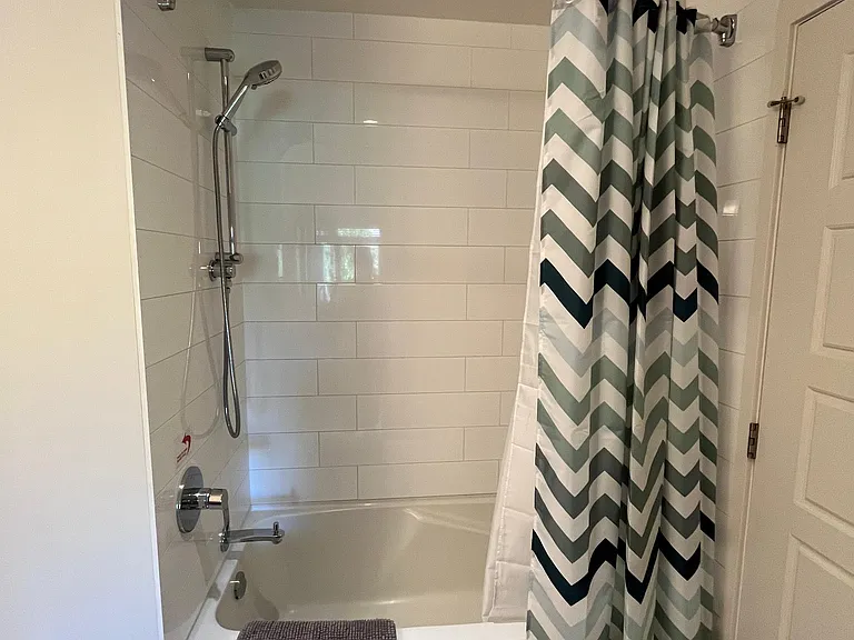 215 W 1st St #411 — Photo 15