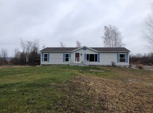 5336 State Rd, Fort Gratiot, MI 48059