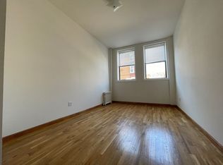 598 Humboldt St #1R, Brooklyn, NY 11222