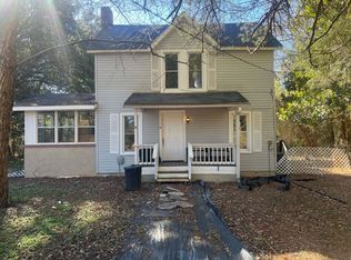 140 W Philadelphia Ave, Pinebluff, NC 28373