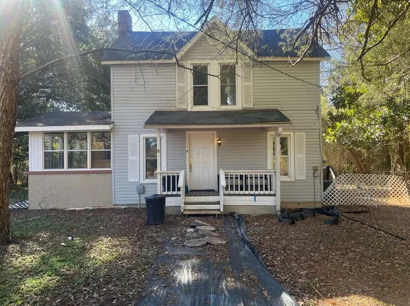 140 W Philadelphia Ave, Pinebluff, NC 28373