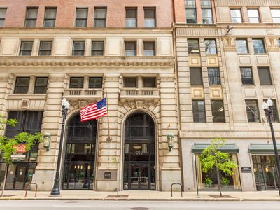 212 W Washington St APT 1508, Chicago, IL, 60606