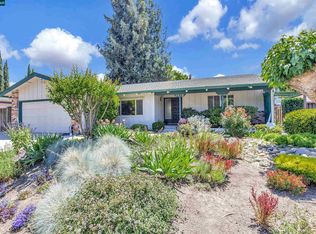 1416 Whitman Rd, Concord, CA 94518