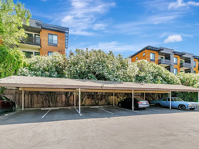 Santana Place — Photo 1