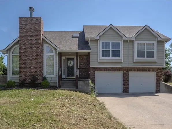 1034 Peach St, Eudora, KS 66025