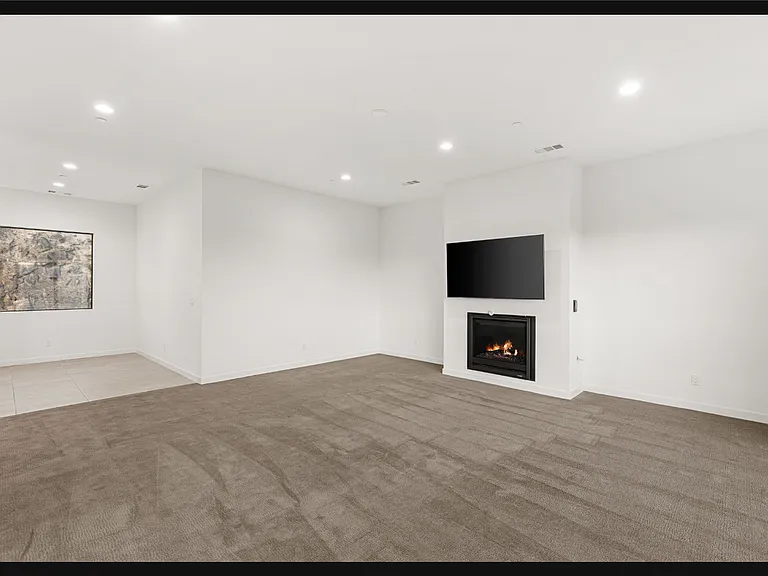 350 Solitude Peak Ln — Photo 9