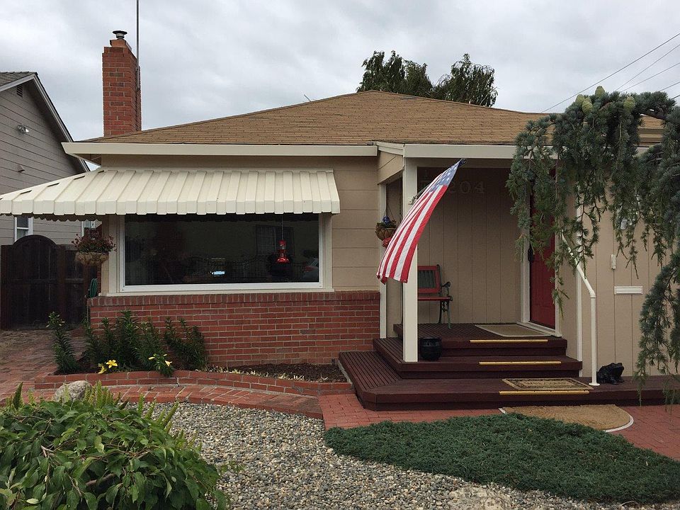 1st image of 204 Huron Ave