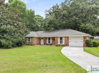 302 Quarterman Dr, Savannah, GA 31410