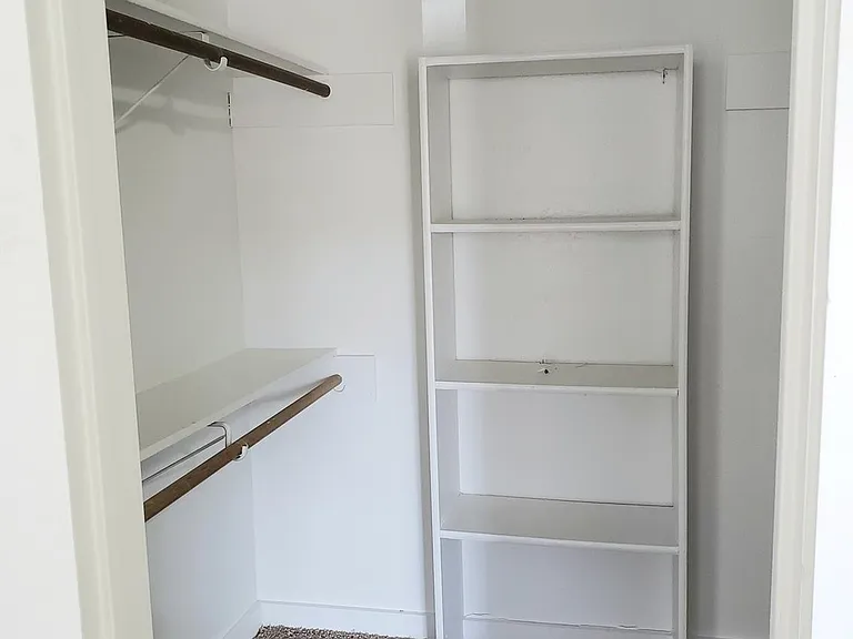 11710 Southlake Dr #29 — Photo 17