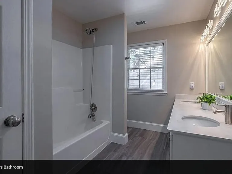 1156 Standard Dr NE — Photo 22