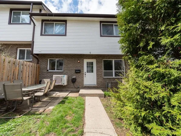 391 Pioneer Dr #4, Kitchener, ON N2P 1L8