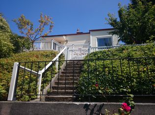 6216 Sycamore Ave NW, Seattle, WA 98107