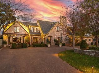 6638 Avondale Dr, Nichols Hills, OK 73116