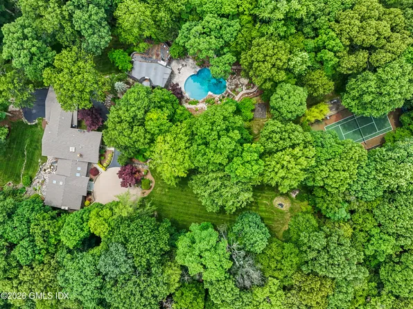 35 Wilshire Rd, Greenwich, CT 06831