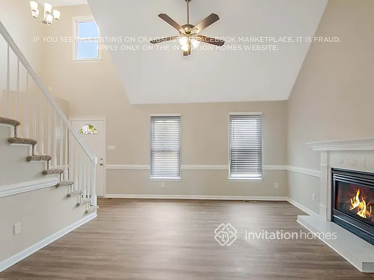 53 Hobson Ln — Photo 9