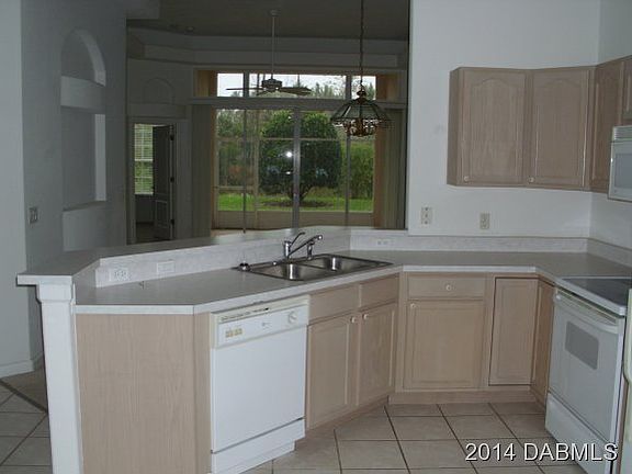 4th image of 125 Bauer Cir