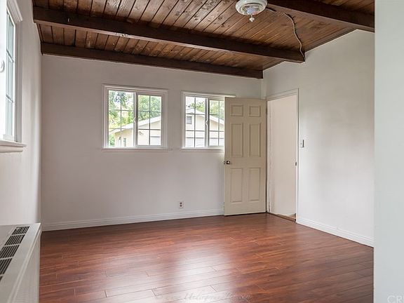 4th image of 1721 Belmont Ave