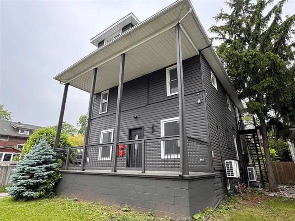 1654 Martindale St, Windsor, ON N9B 1G6