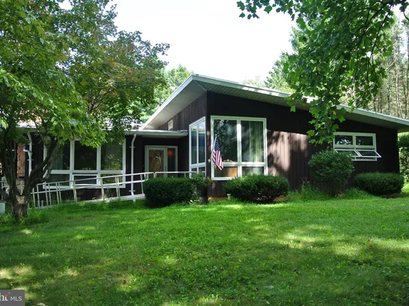 4515 E Texas Rd, Allentown, PA 18103