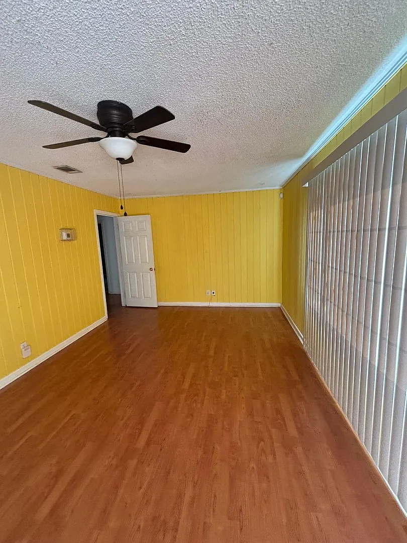 Convenience in the City of Valdosta — Photo 4