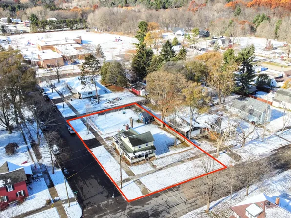 230 Hutchinson St, Big Rapids, MI 49307