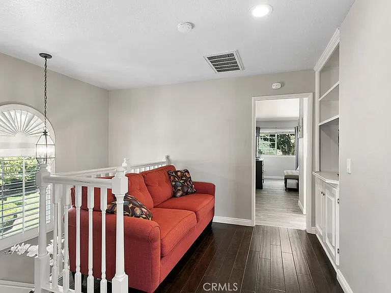 19 Dover Pl — Photo 16