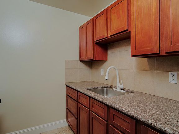 2nd image of 3189 Cadillac Dr APT 2