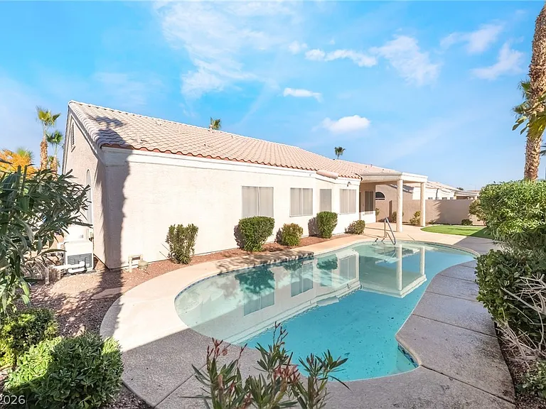 9205 Desert Village Ave — Photo 39
