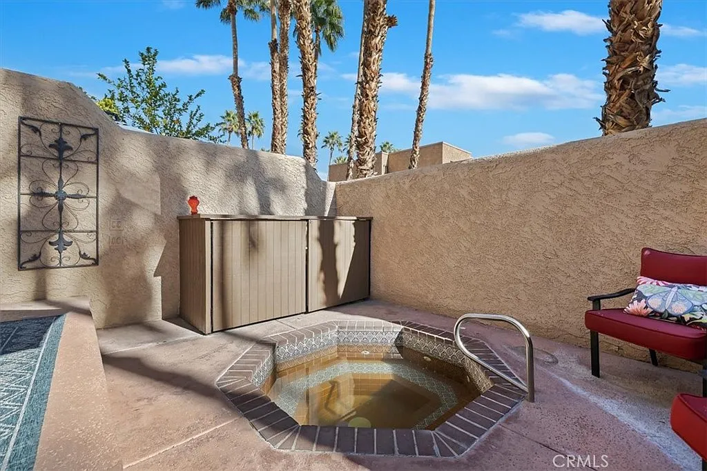 2 bed, 2.5 bath, 1502 sqft, $6,000 — Photo 4