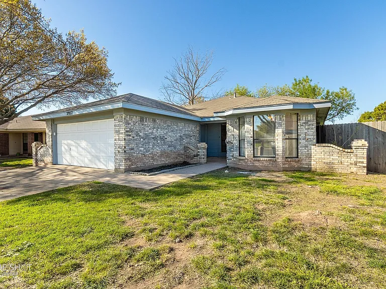 2957 Oak Ridge Ct — Photo 2