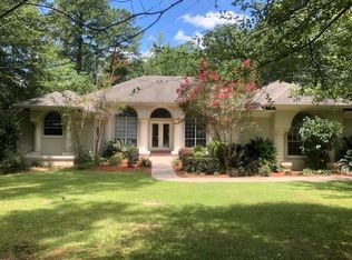 228 Balboa Dr, Hattiesburg, MS 39402