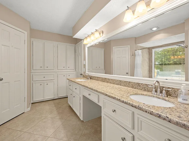 17627 Macrantha Dr — Photo 22