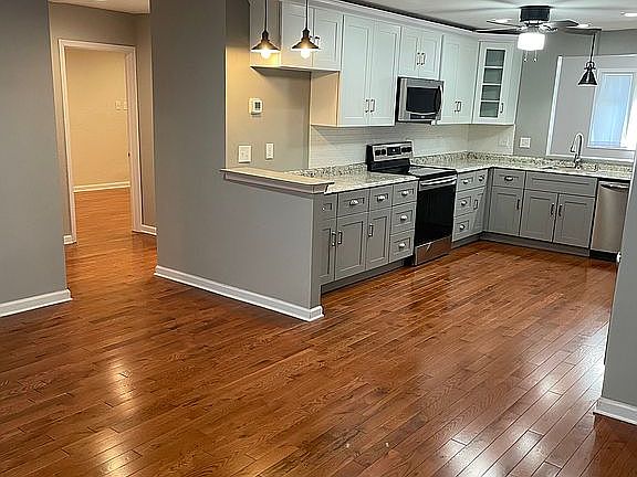 Living Rm to Bed Rooms&Bath