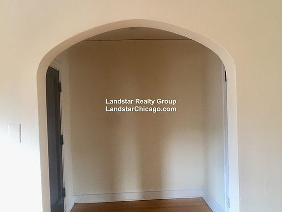 3rd image of 6434 N Sacramento Ave APT 3N
