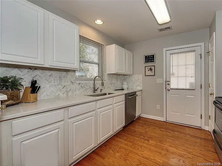 520 Patterson St — Photo 4