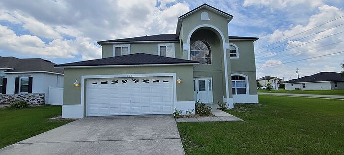 1st image of 205 Albany Dr