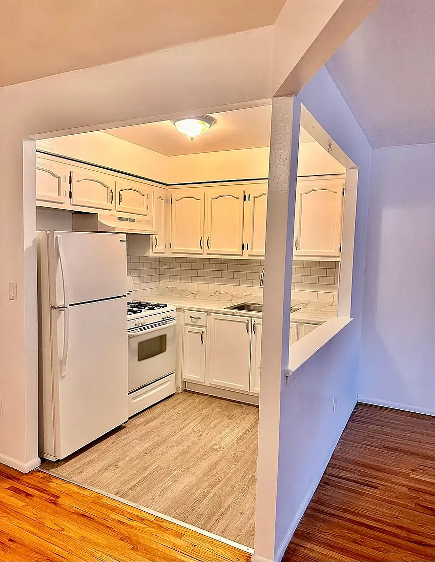 3 bed, $3,700 — Photo 2