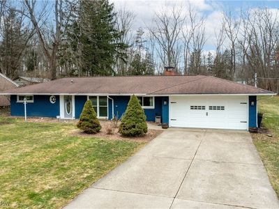 8402 Metropolitan Blvd, Olmsted Falls, OH, 44138