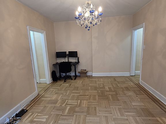 2nd image of 1800 Ocean Pkwy
