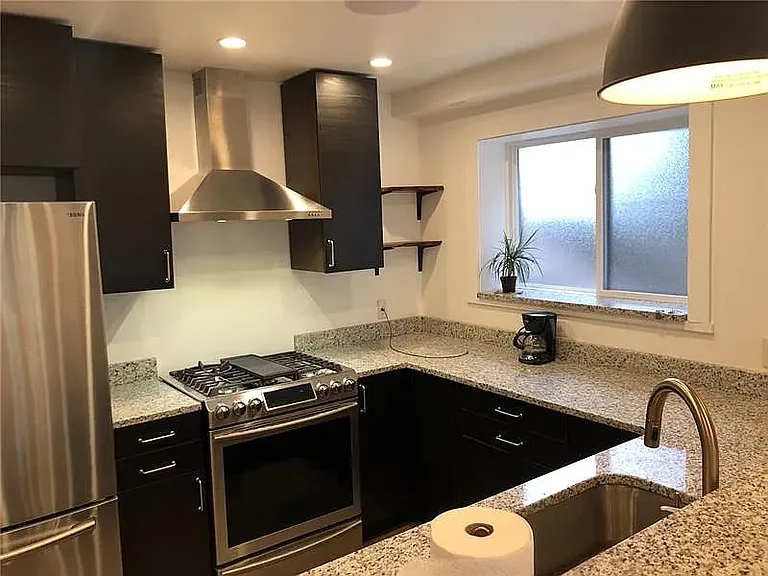 1-228 Webster St NE #1 — Photo 25