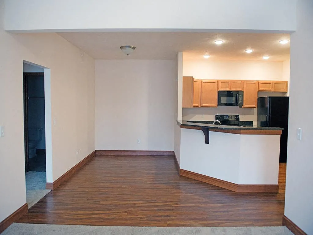 Highland Park Apartment Homes — Photo 2