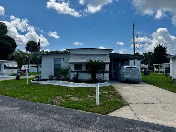 944 N Colonial Cir, Daytona Beach, FL 32117