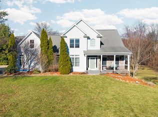 9109 Pine Hill Ct, Saline, MI