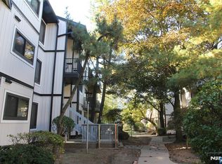 1553 John St #5, Fort Lee, NJ 07024