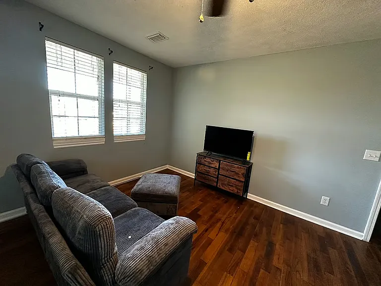 336 N Gray Ave #A — Photo 8