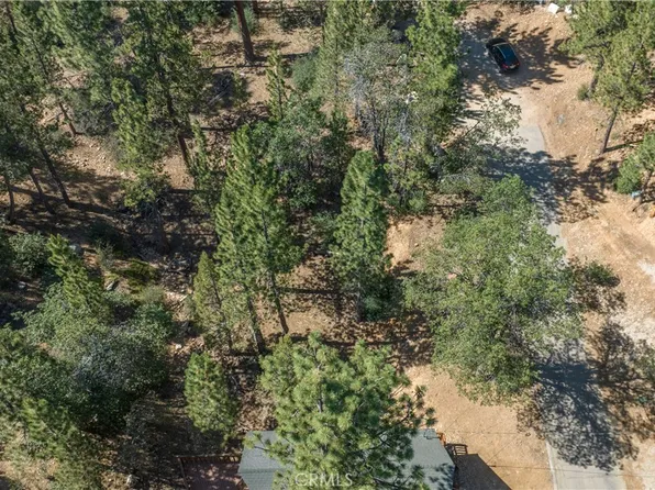899 Kern Ave #17, Sugarloaf, CA 92386