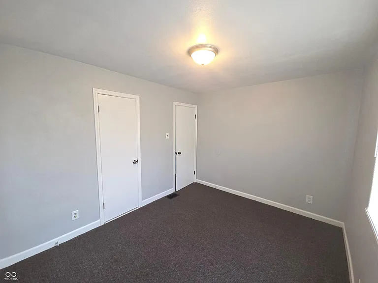 73 W Westfield Blvd — Photo 11